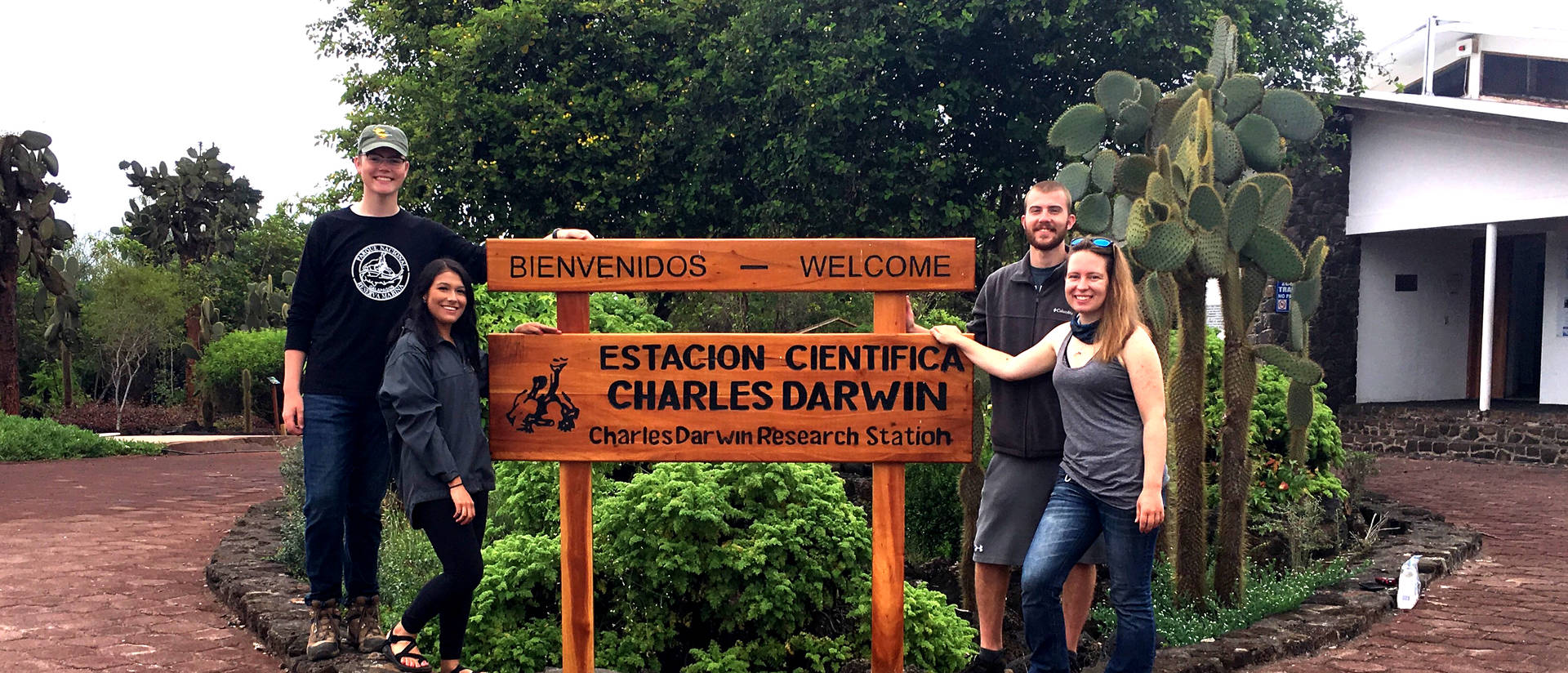 Students from UW-Eau Claire in Ecuador, International Fellows program