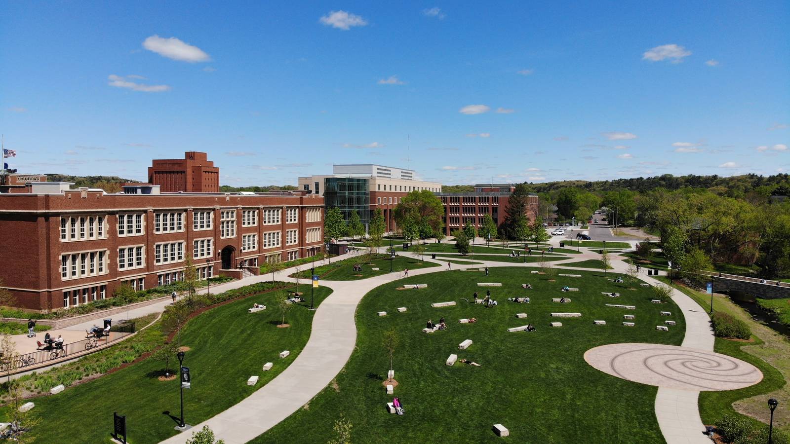 UW-Eau Claire campus mall May 2019