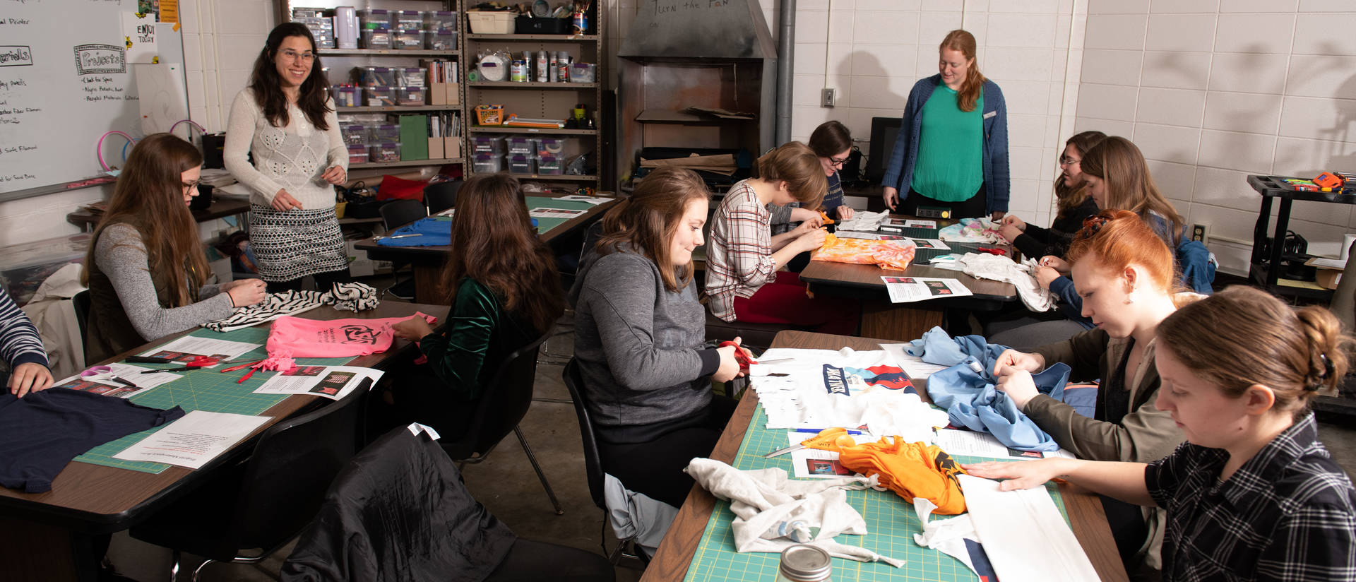 UW-Eau Claire French students creating projects in makerspace