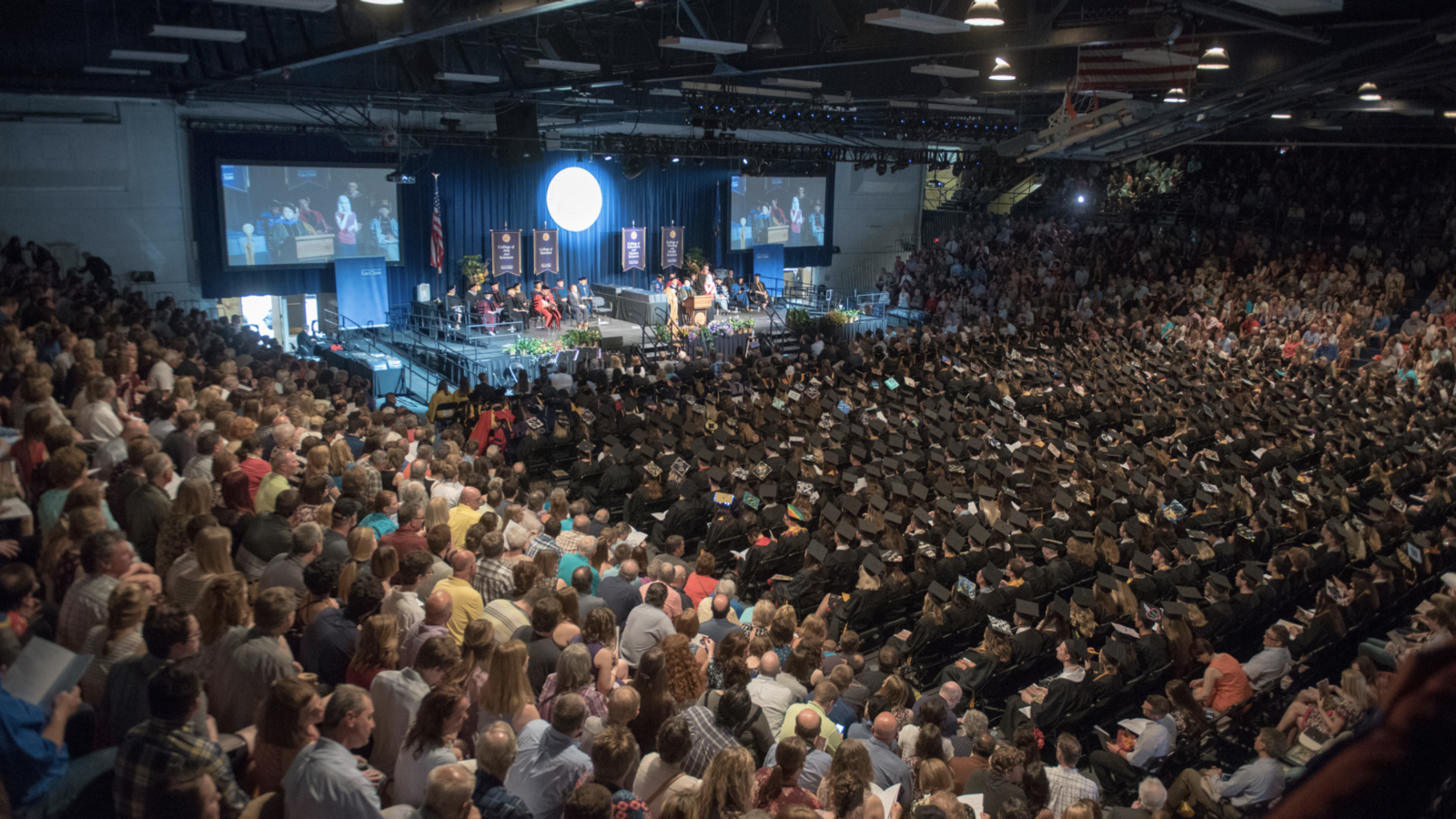 Zorn Arena - Commencement