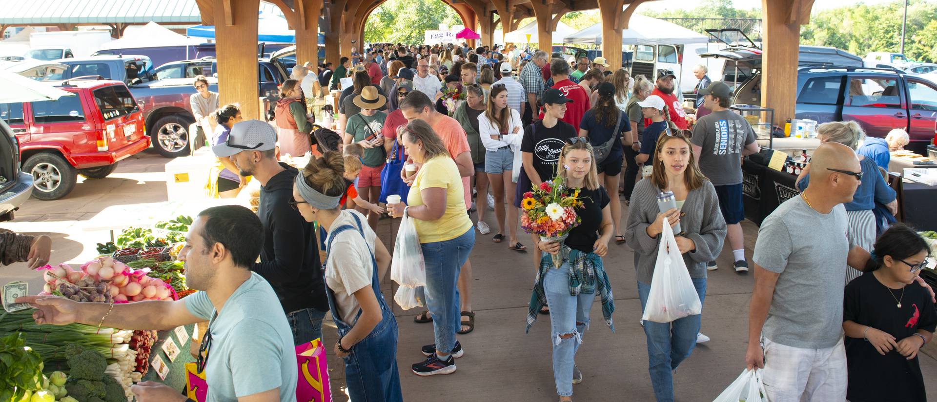 A UW-Eau Claire research team is working with the Eau Claire Downtown Farmers Market on a program that helps community members who are food insecure. (Photo by Shane Opatz)