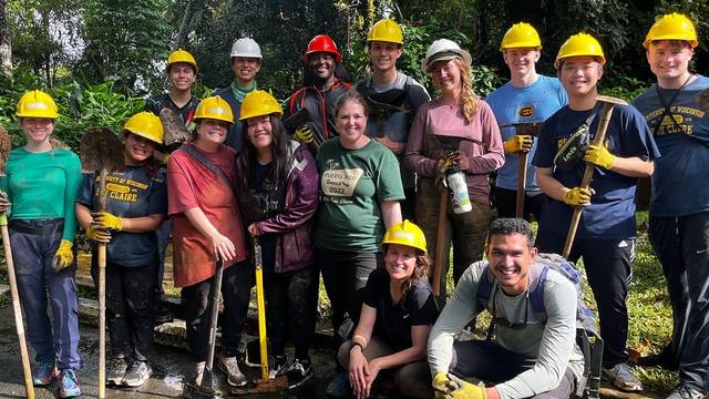 Blugold Leyirabari Gininwa and his group on a service-focused immersion program in Puerto Rico.