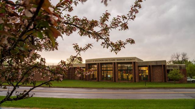 UW-Eau Claire – Barron County outdoor building photo
