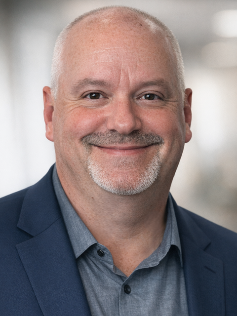 Headshot of instructor Phillip Swiler