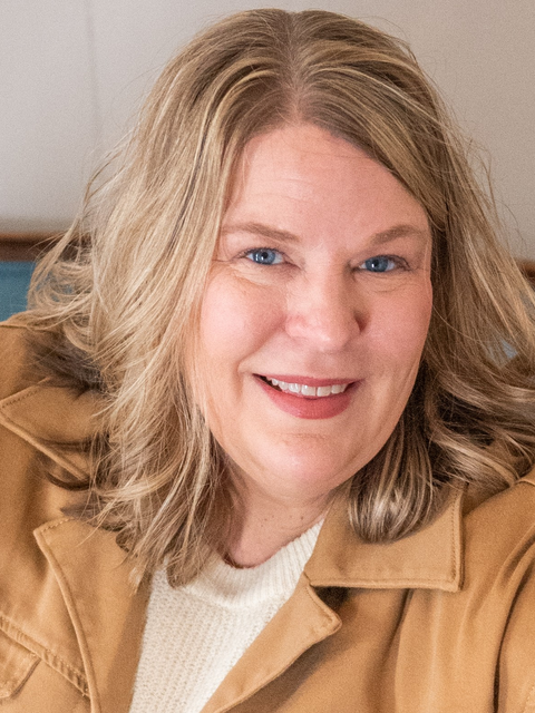 Headshot of instructor Terilyn Wallace