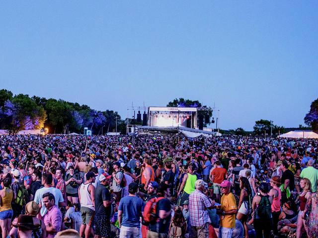 Thousands wend their way to Eaux Claires