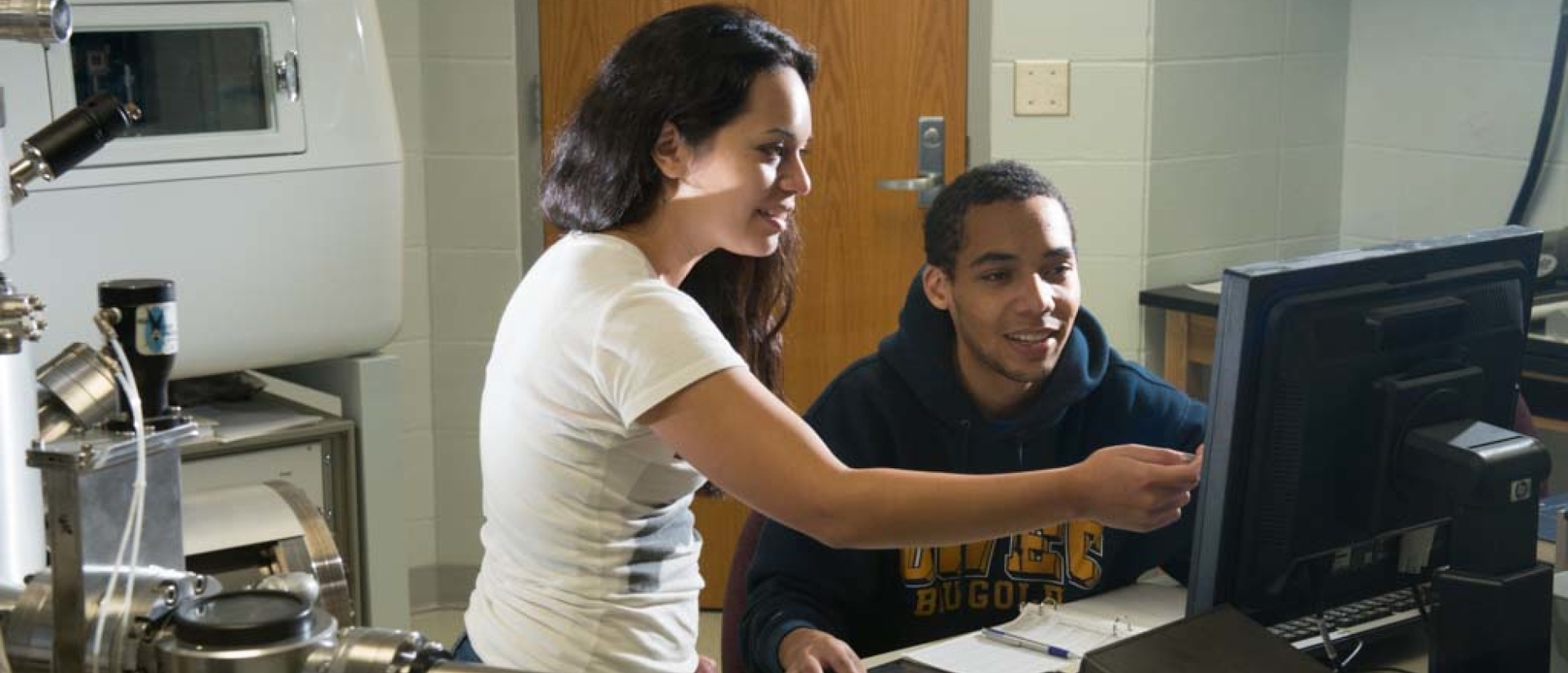 Materials Science students work together