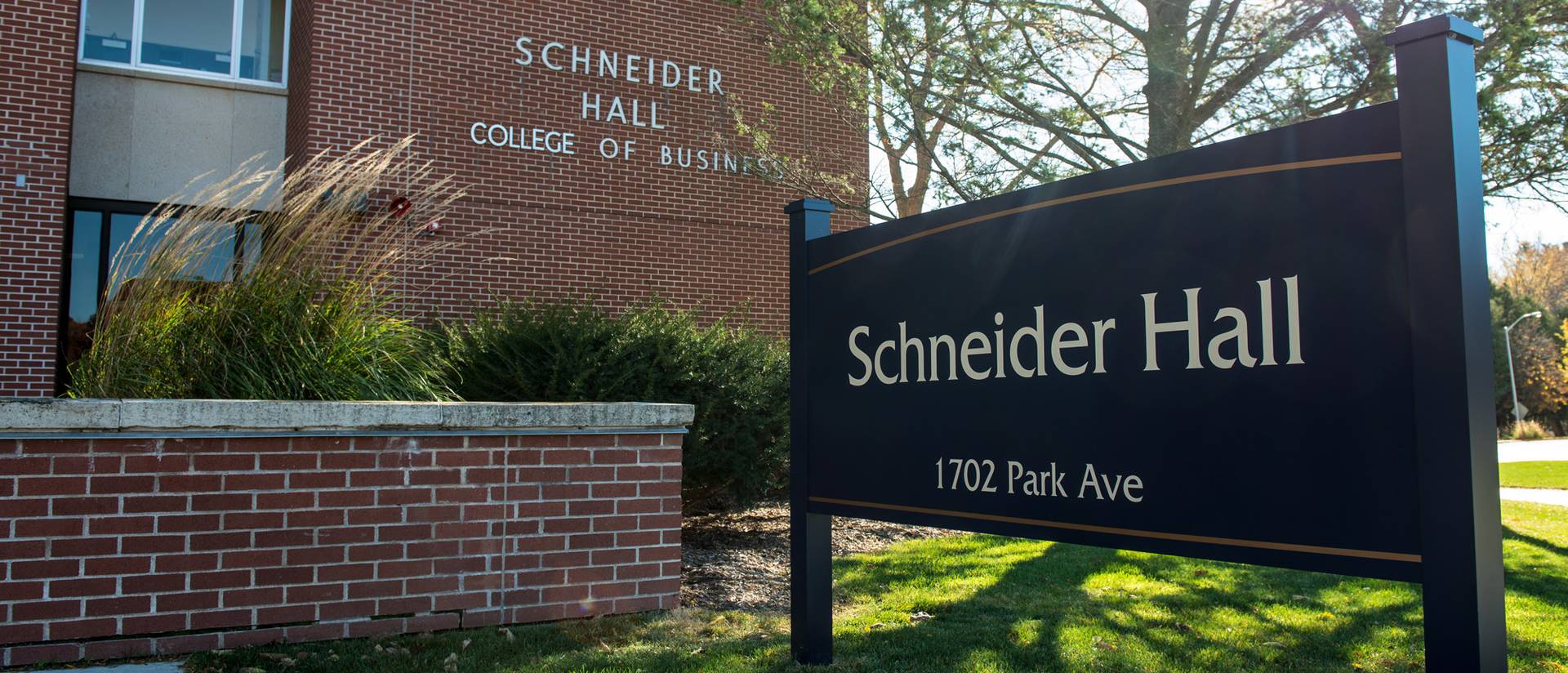 Schneider hall the College of Business home