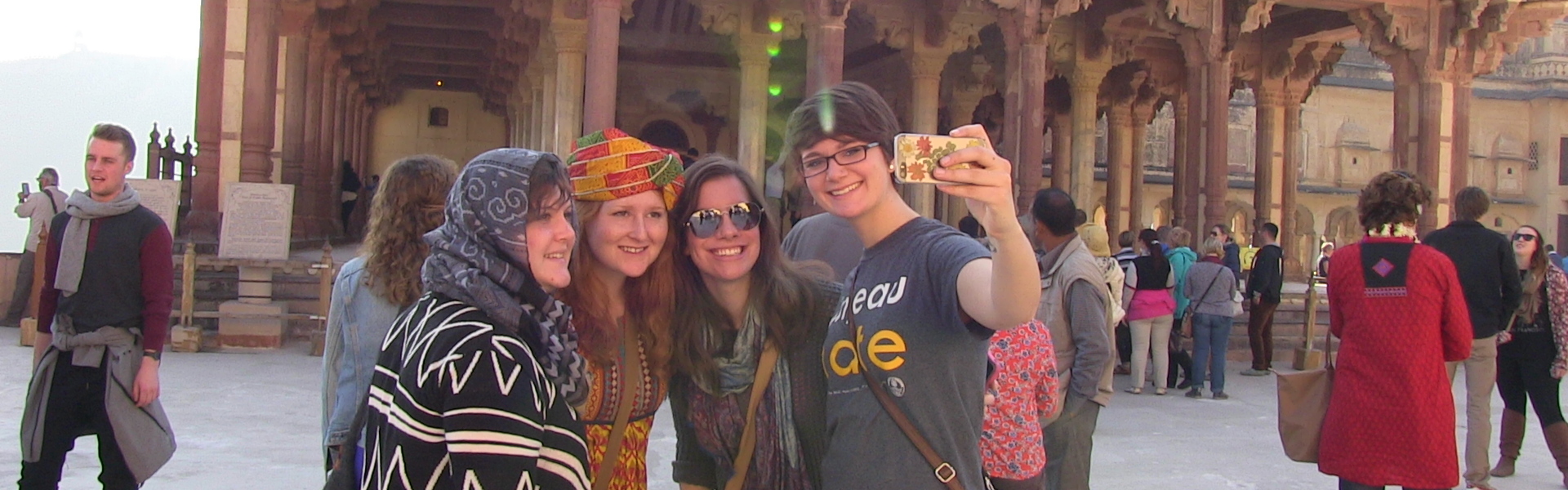 Women's studies students during winterim immersions in India. 
