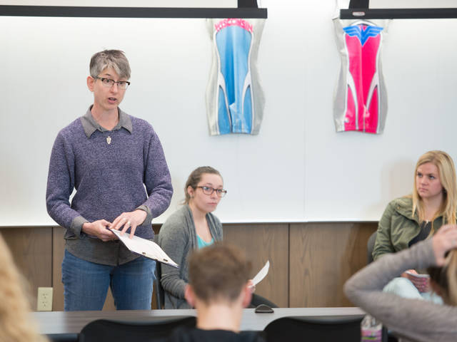 Dr. Pam Forman instructing sociology class
