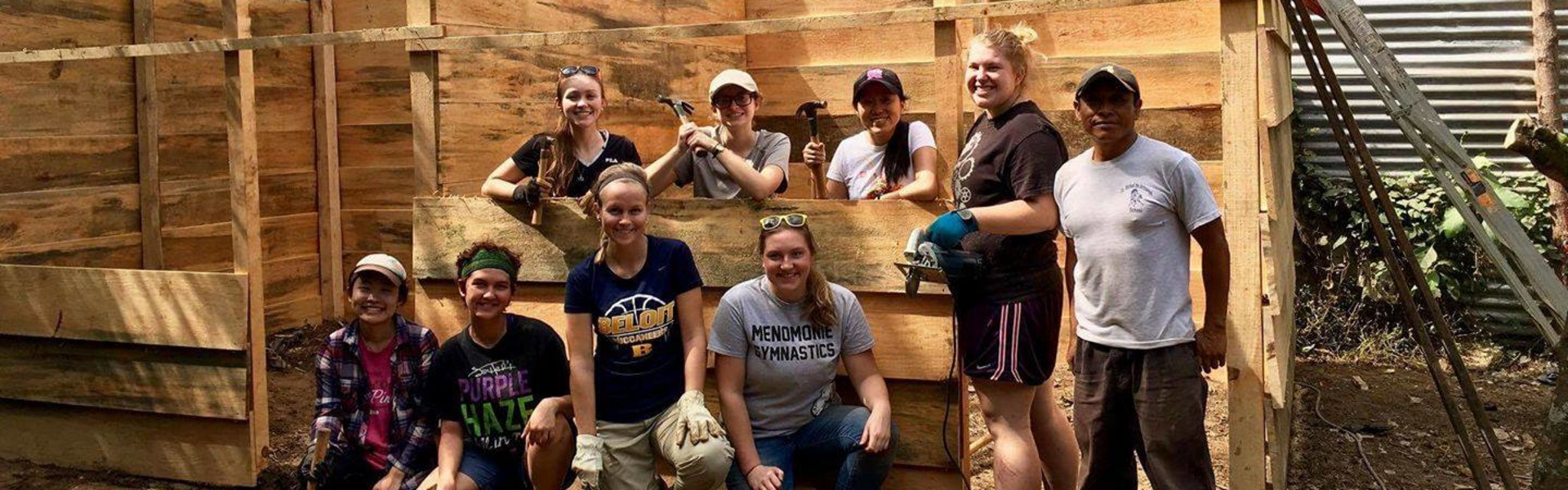 Blugolds helping hands, Guatemala Social and Environmental Justice Faculty-Led Immersion, Winterim 2017