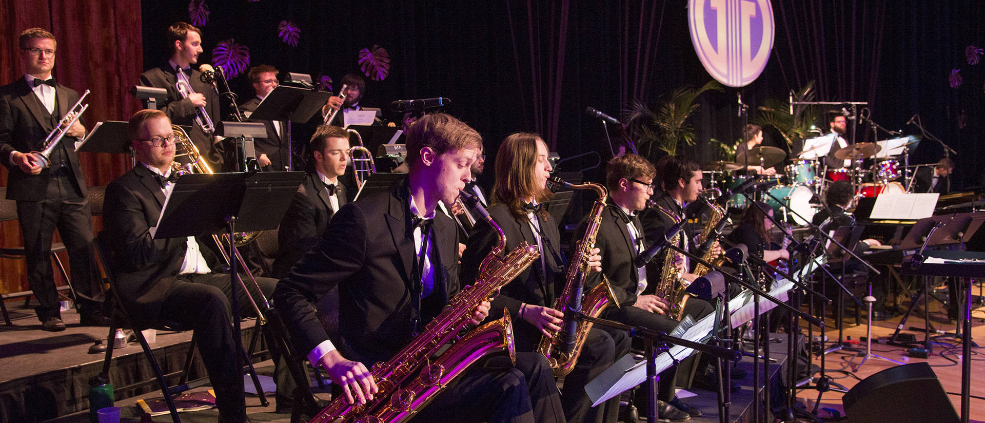 Jazz I performs at Gatsby's Gala 2017